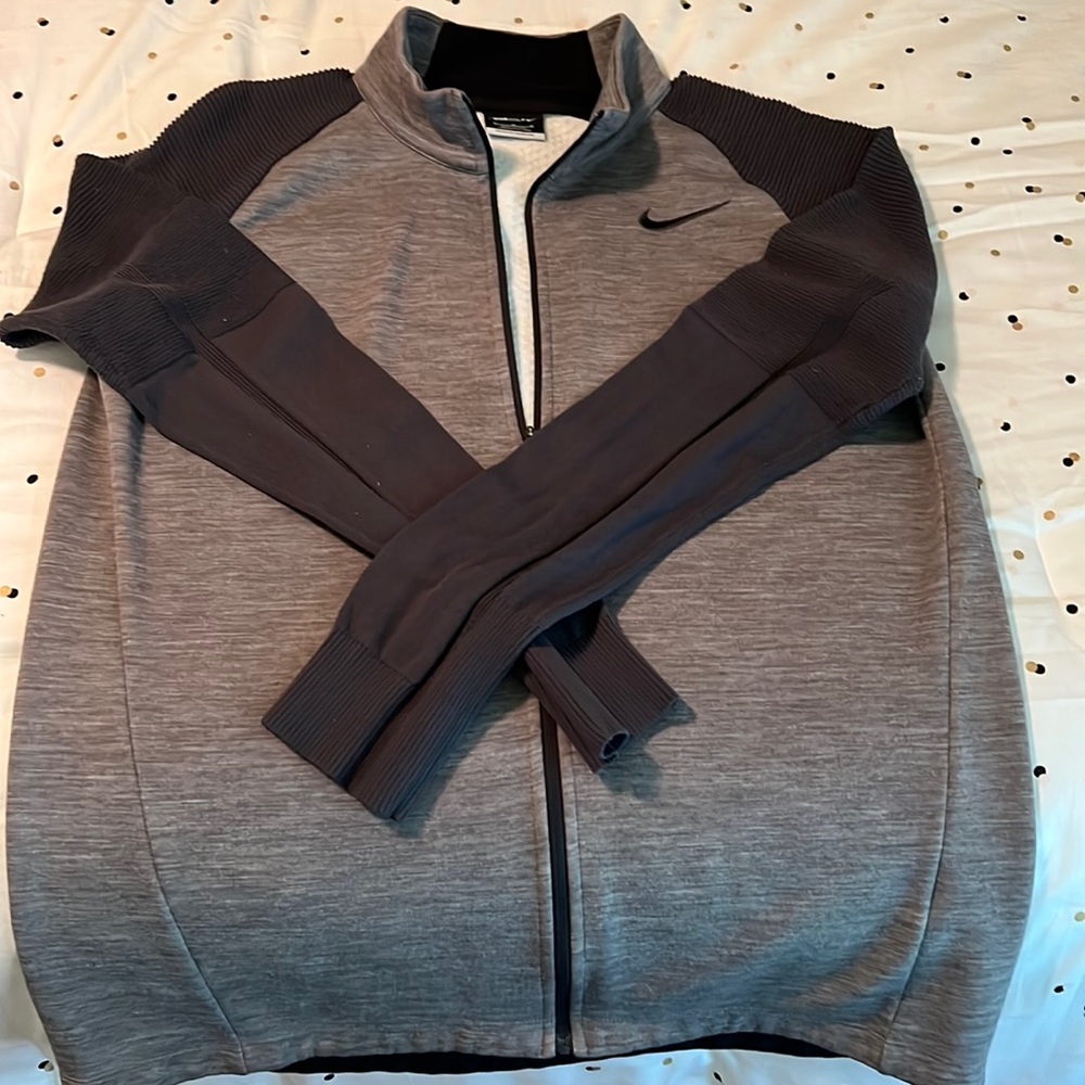 Nike full zip golf sweater/jacket. Size medium two-tone gray.